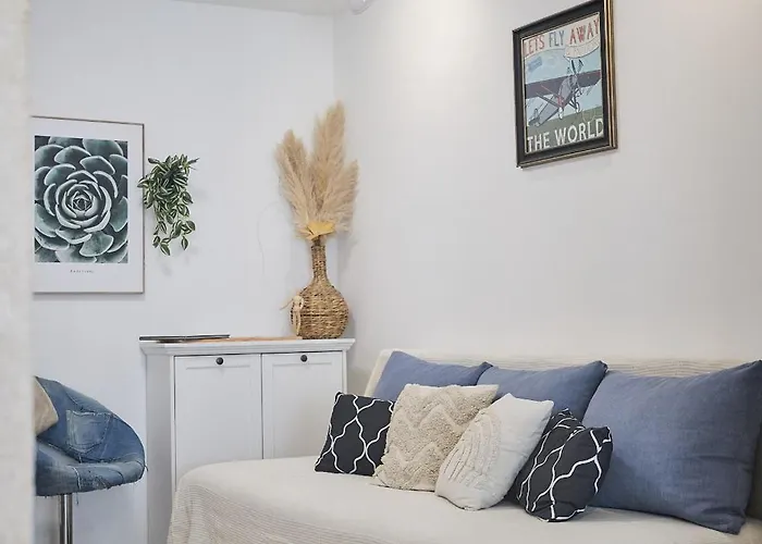شقة Cvita's Charming Place