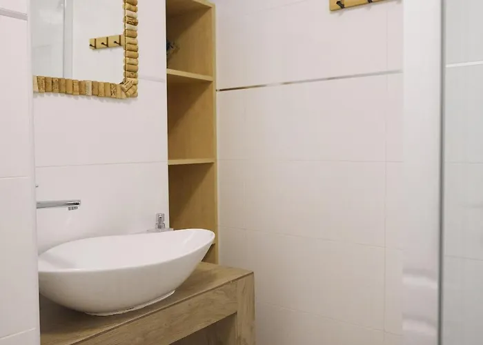 شقة Cvita's Charming Place