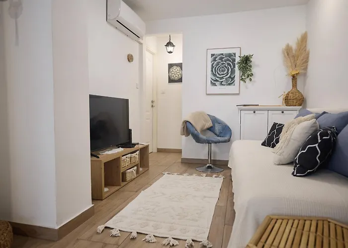 شقة Cvita's Charming Place *