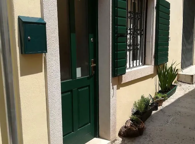 Cvita's Charming Place * سبليت